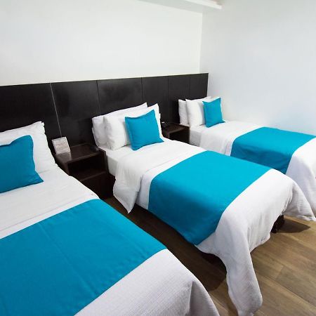 Hotel Plaza Victoria Ibarra Extérieur photo