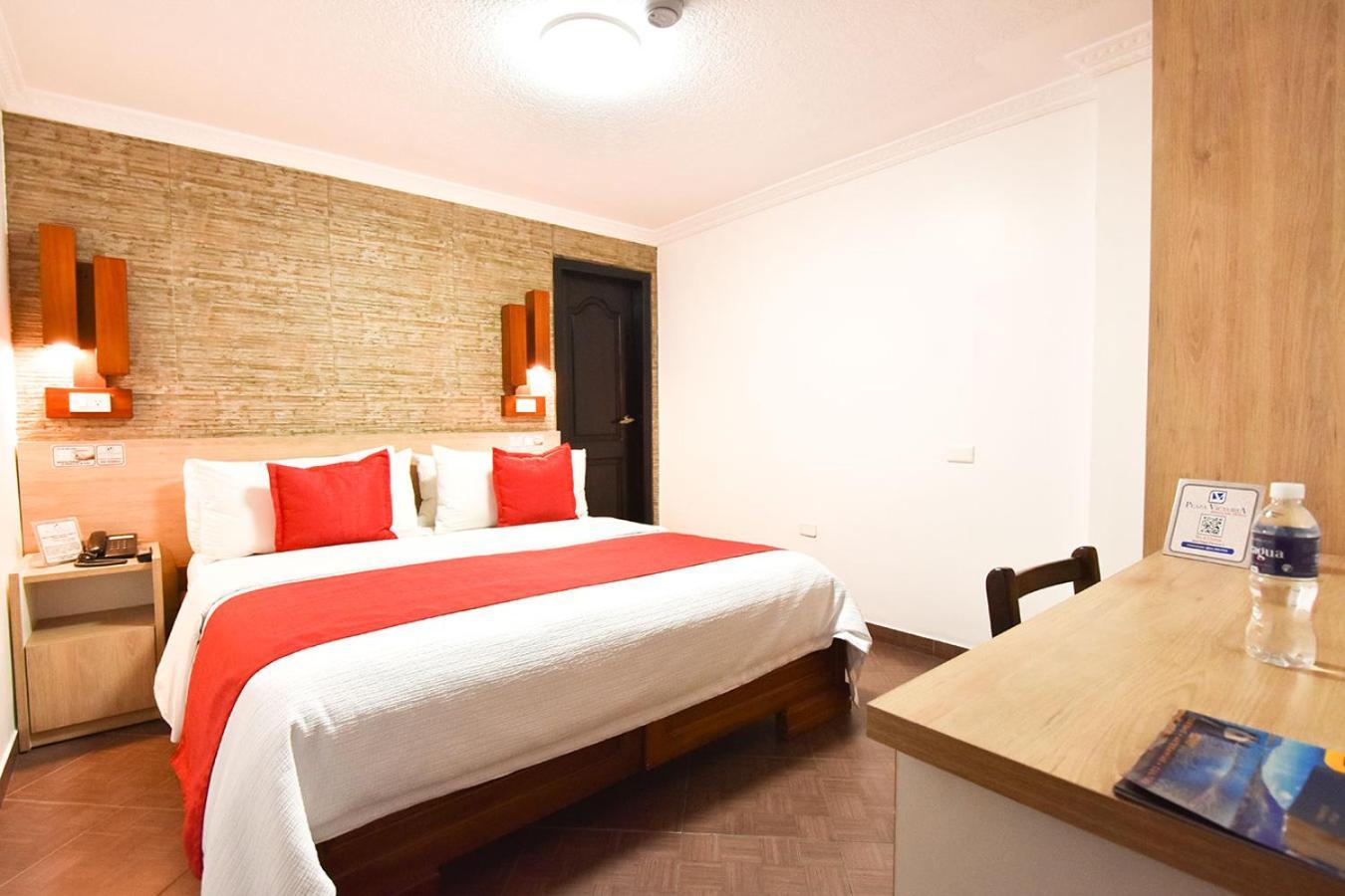 Hotel Plaza Victoria Ibarra Extérieur photo