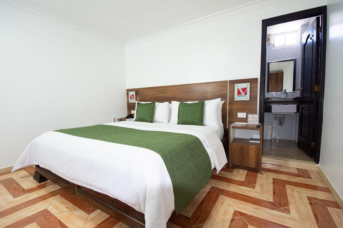 Hotel Plaza Victoria Ibarra Extérieur photo