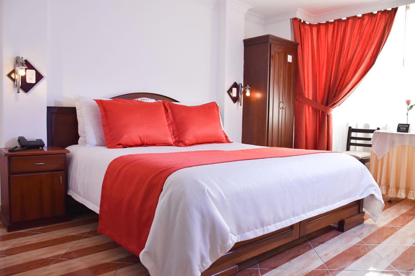 Hotel Plaza Victoria Ibarra Extérieur photo