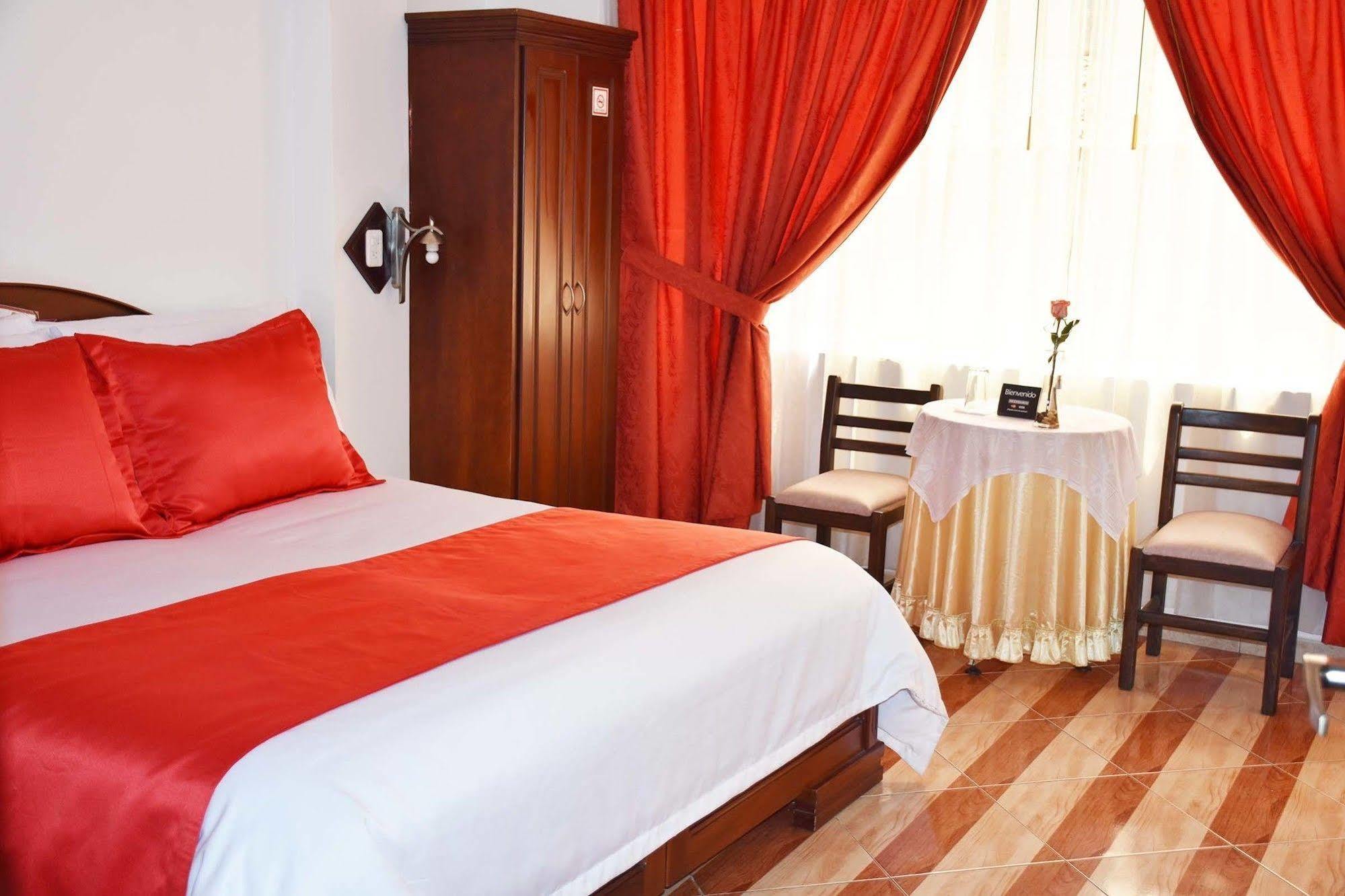 Hotel Plaza Victoria Ibarra Extérieur photo